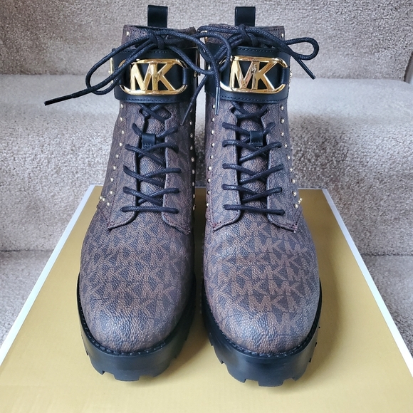 Michael Kors Kincaid booties - Picture 2 of 4